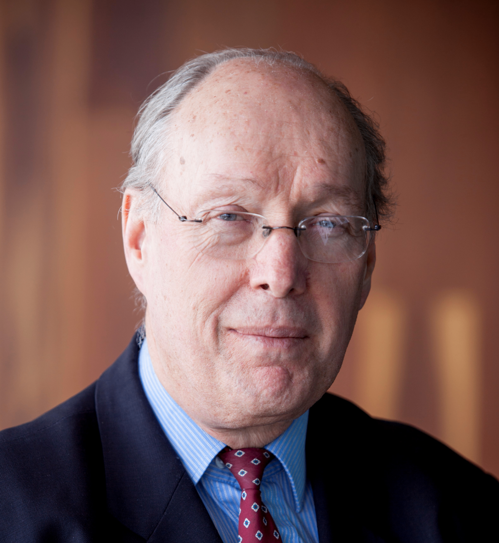 Prof. Colin L. Masters, pesquisador líder em Alzheimer